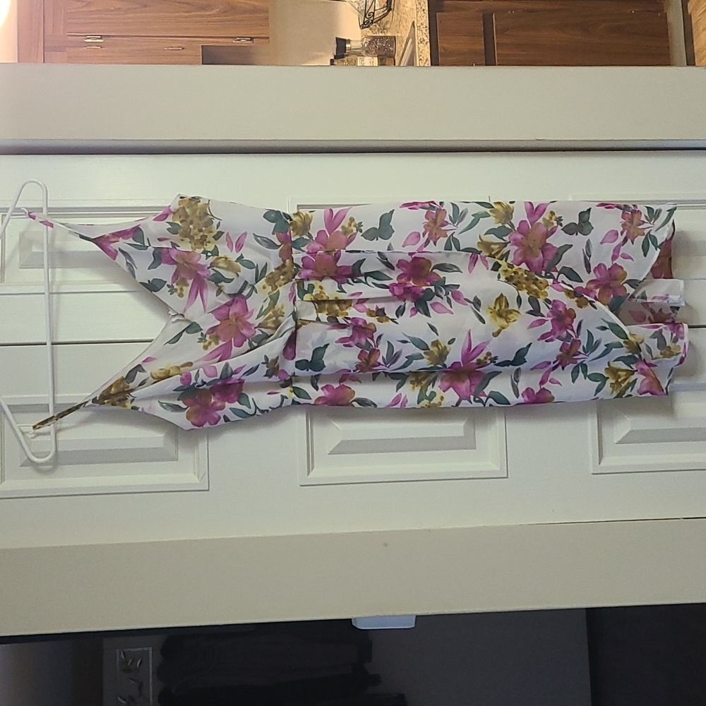 Love Tree- Spaghetti Strap Floral Dress
